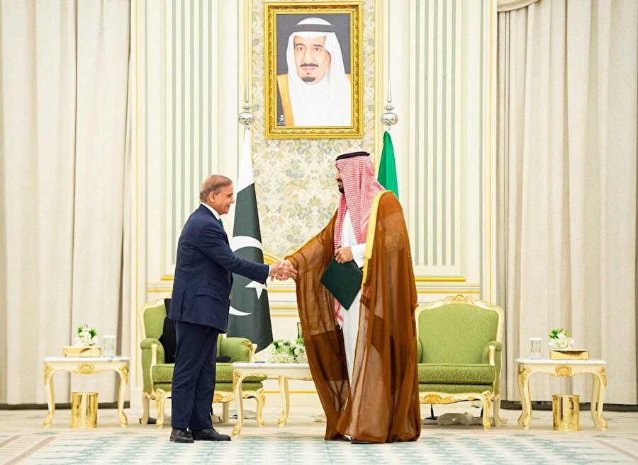 Suudi Arabistan ve Pakistan onlarca yıldır yakın askerî ilişkiler içinde.