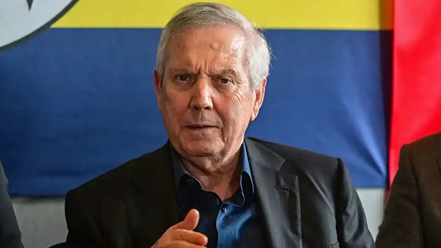 ​Fenerbahçe Genel Kurulu'nda Aziz Yıldırım tezahüratları yapıldı. 