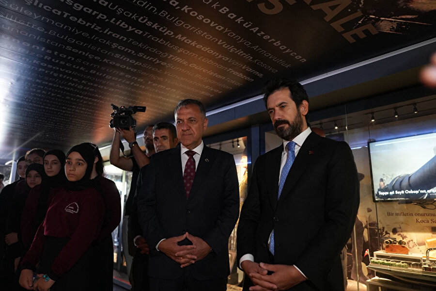 Ziyaret, Çanakkale Mobil Müzesi ile devam etti.