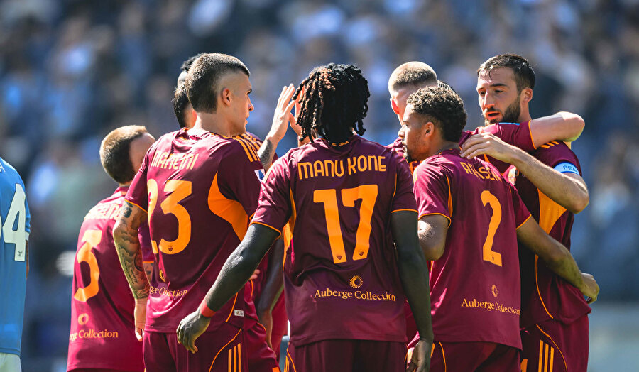 Roma derbide Lazio'yu mağlup etti. 