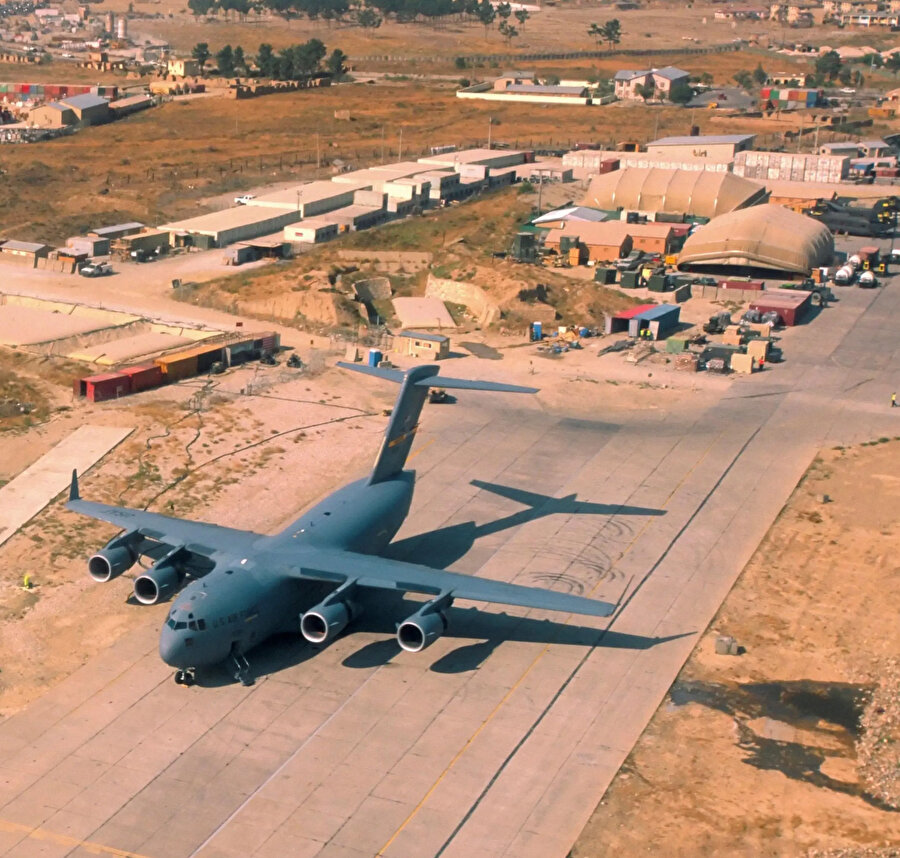 Bagram Hava Üssü Afganistan