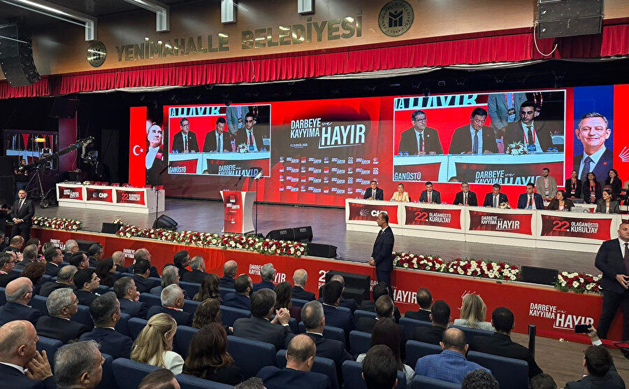 CHP 22'nci Olağanüstü Kurultayı başladı