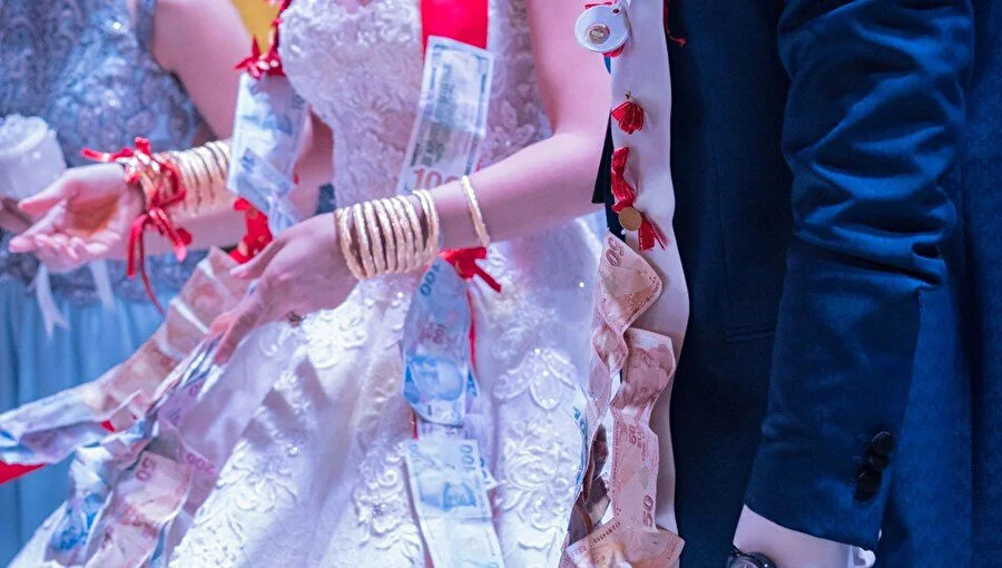 Sahte çeyrek altın