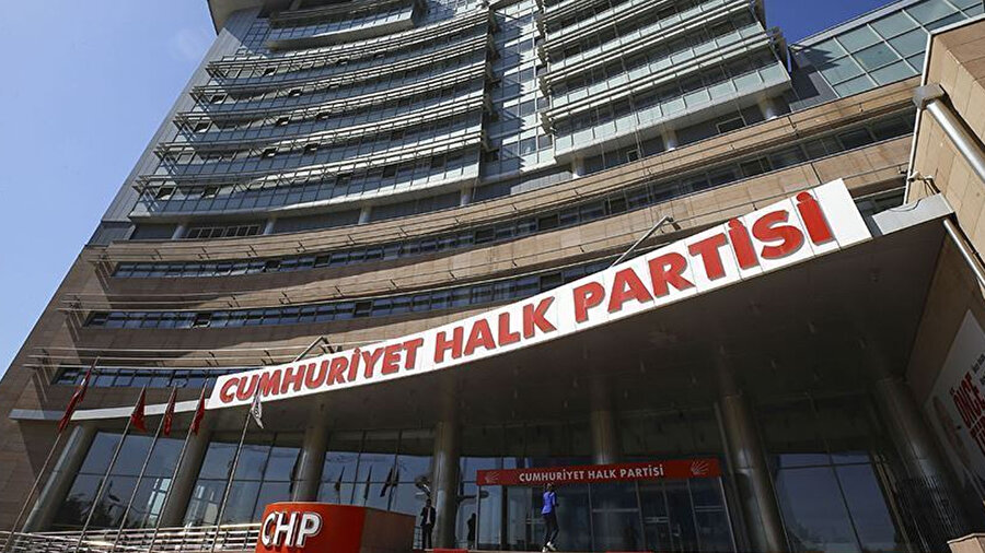 CHP İstanbul İl Başkanlığı Olağanüstü Kongresi’nde oylama tamamlandı