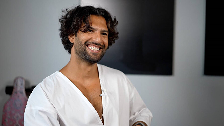 "Faladdin" ve "Binnaz" isimli fal uygulamalarının sahibi Sertaç Taşdelen