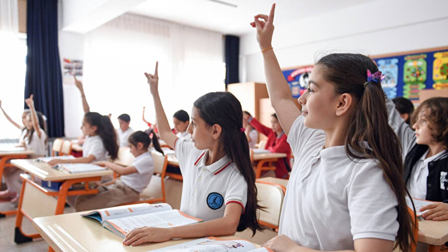 27 bini aşkın personel görevlendirdi.