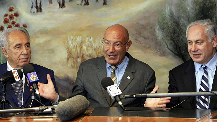 Hollywood yapımcısı Arnon Milchan ve İsrail Başbakanı Binyamin Netanyahu