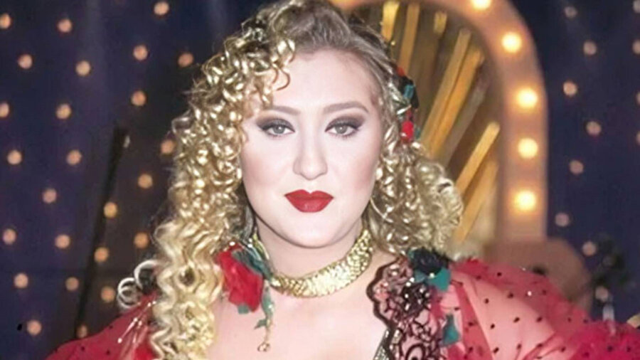 Ünlü sanatçı Güllü