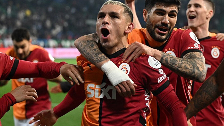 Okan Buruk'tan son dakika açıklaması: Lucas Torreira ikinci yarı bayıldı