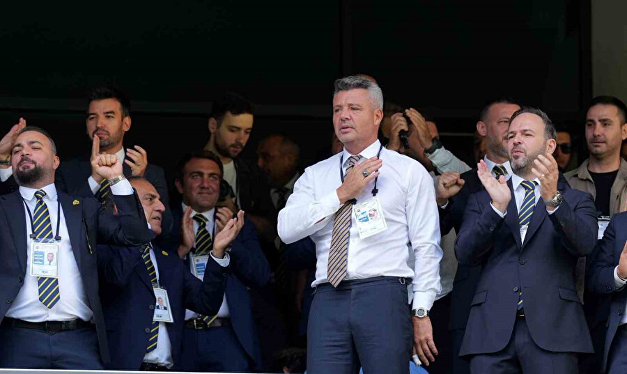 Fenerbahçe'de flaş ayrılık. 