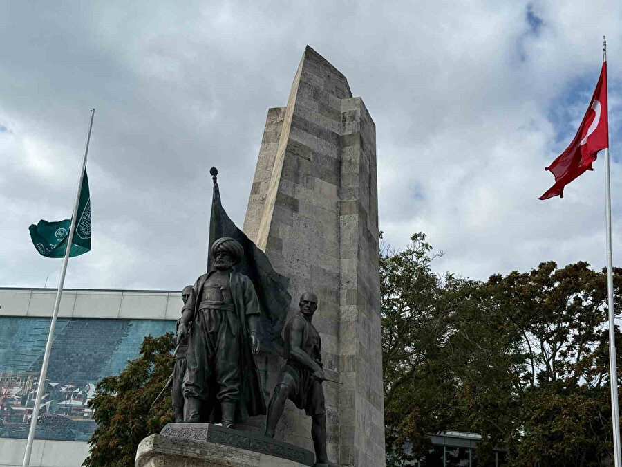 Preveze Deniz Zaferi’nin 487’ıncı yıldönümü 15 geminin Boğaz’dan geçişiyle kutlandı