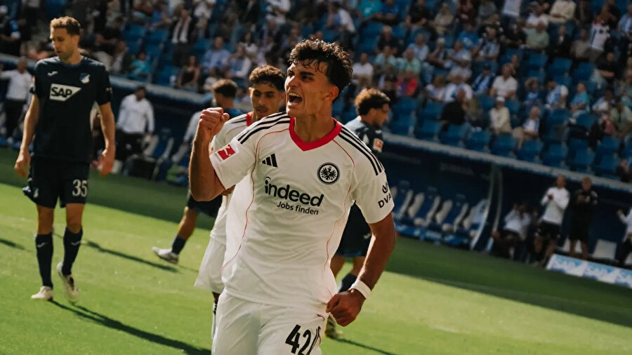 Can Uzun parlamaya devam ediyor: Bundesliga'yı kasıp kavuruyor