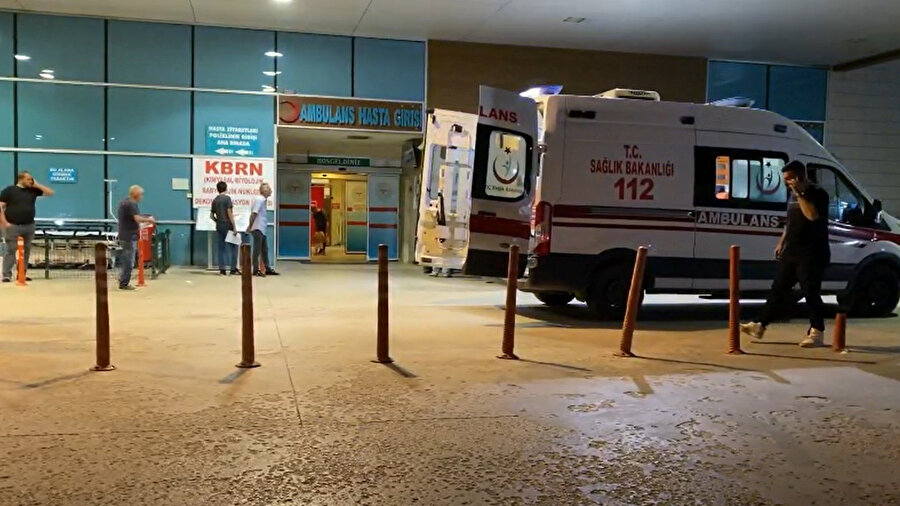 Sokakta 'laf atma' tartışması kanlı bitti: Takviye ekipler sevk edildi