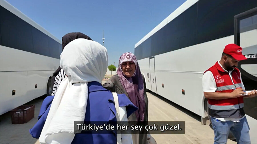 Suriyeliler ülkesine dönüyor