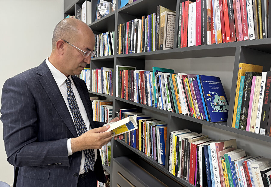 Esendere Halk Kütüphanesi