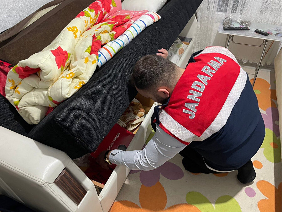 MİT'ten siber suçlulara operasyon