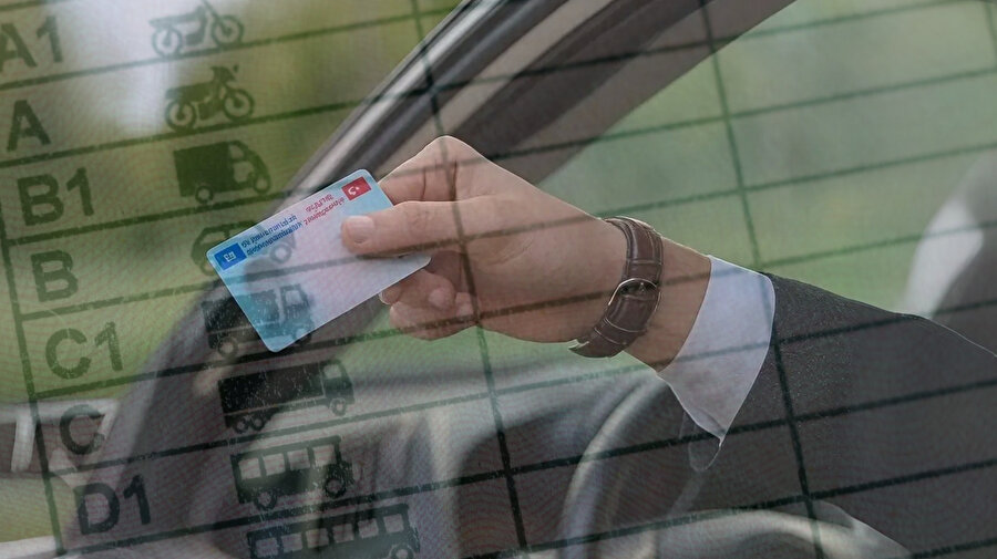 EHLİYET YENİLEMEYENLER DİKKAT | Ehliyet yenilemek için son tarih ne zaman? Yenileme ücreti ne kadar?