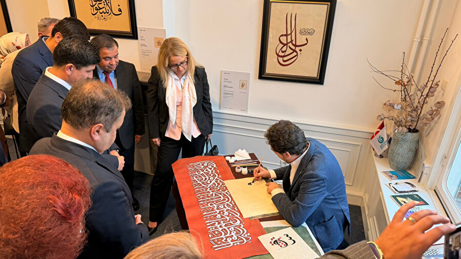 Albayrak Grubu öncülüğünde Âdil-i Mutlak Hat Eserleri Sergisi