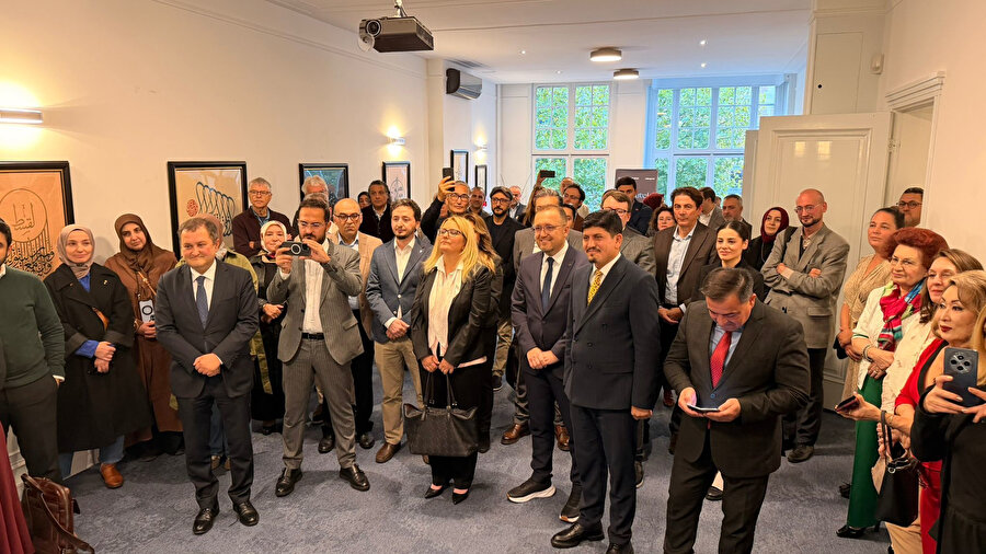 Albayrak Grubu öncülüğünde Âdil-i Mutlak Hat Eserleri Sergisi