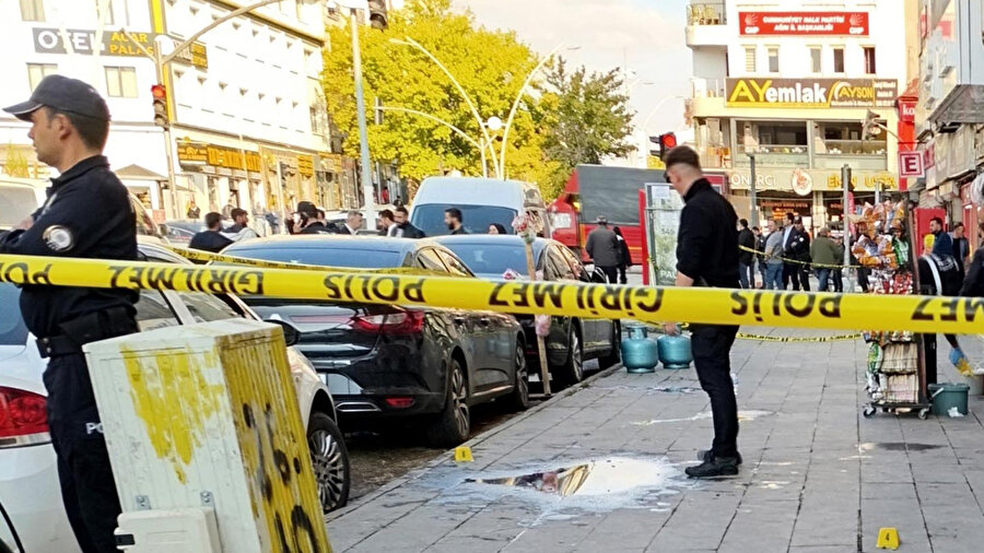 Husumetli ailelerin duruşma sonrası silahlı kavgası: 4 yaralı