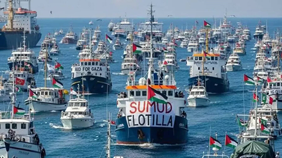 ​İsrail Küresel Sumud Filosu'nda bulunan 4 İtalyan aktivisti sınır dışı etti