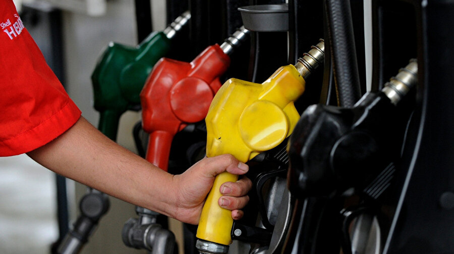 Akaryakıta zam geldi mi? Benzin ve motorin fiyatları ne kadar? 4 Ekim 2025 benzin, mazot ve LPG güncel fiyatları