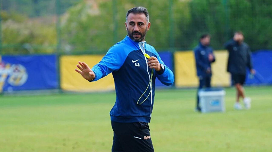 Eyüpspor'da Selçuk Şahin'in yerine geçecek isim belli oldu