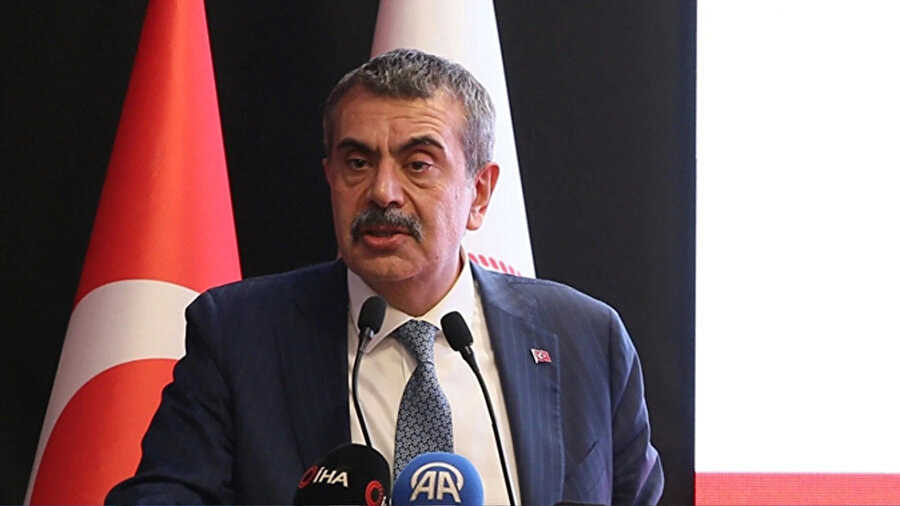 ​Bakan Yusuf Tekin cevapladı: 12 yıllık zorunlu eğitim kalkacak mı?