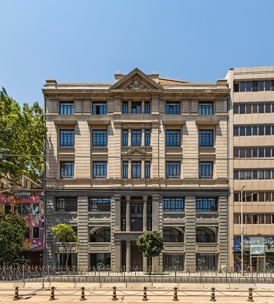 Galata Rum Okulu - Fotoğraf: Sahir Uğur Eren