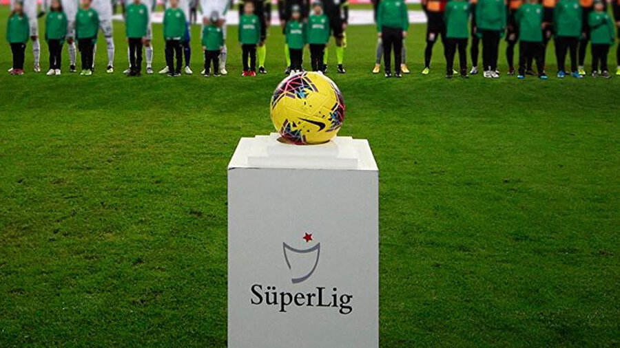 Süper Lig'in en yaşlı oyuncuları belli oldu: Piyasa değerleri şaşırttı...