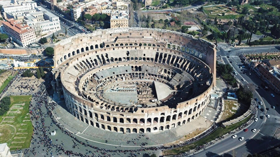 Kolezyum'un altında daha önce keşfedilmemiş gizli bir tünel ortaya çıktı