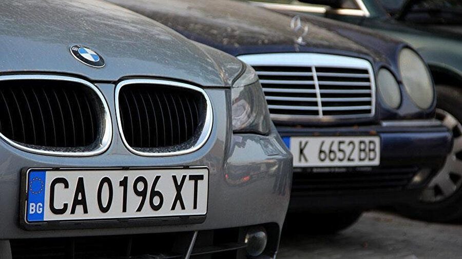 Yabancı plakalaı araç