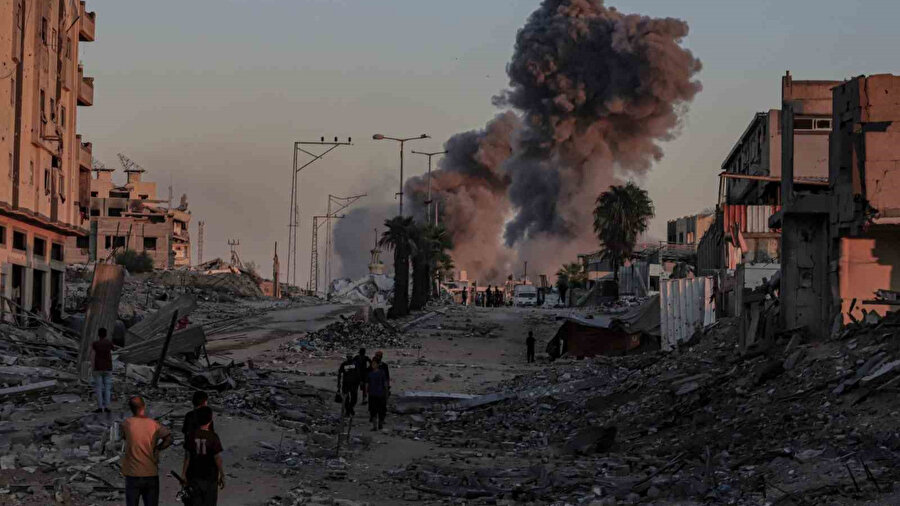 İsrail yardım noktasında sivillere saldırmaya devam ediyor: 5 kişi yaralandı