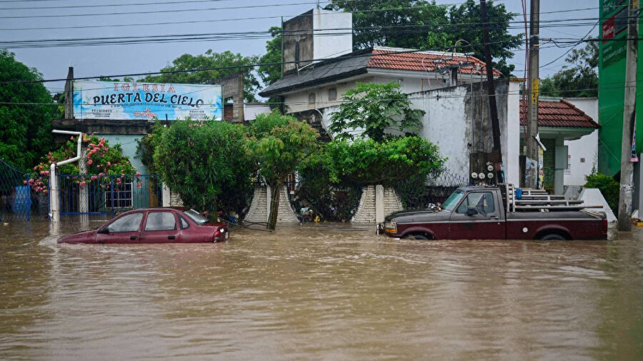 Meksika’da sel felaketi