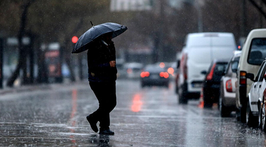 Meteoroloji’den Kuvvetli Yağış Uyarısı: Yağışlar etkisini artırıyor | 11 Ekim Cumartesi hava durumu tahmin raporu