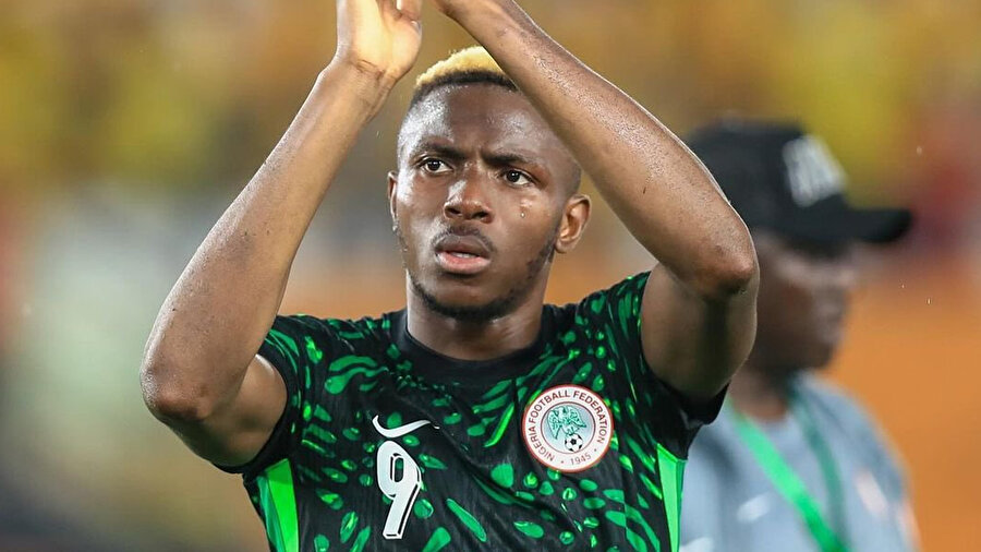 Osimhen, tüm takımı sahaya topladı: Lesotho galibiyeti sonrası hararetli konuşma yaptı