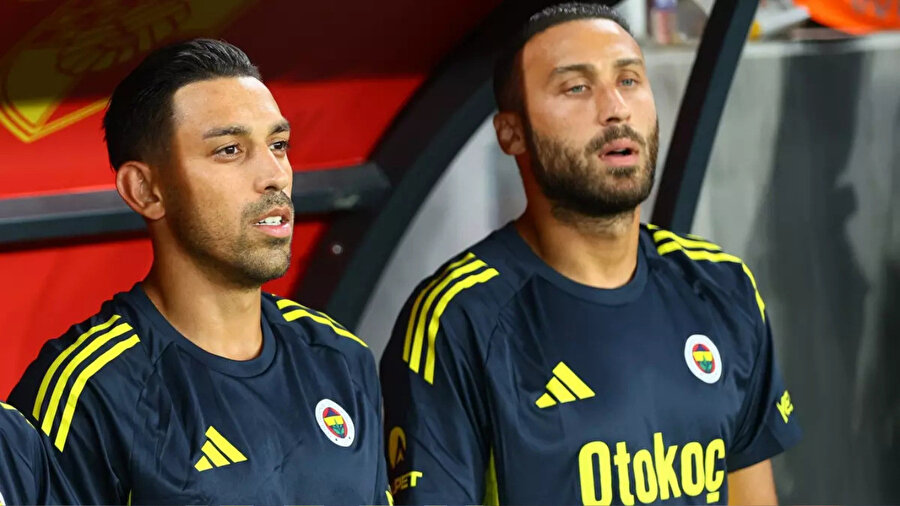 Fenerbahçe'de Cenk Tosun ve İrfan Can Kahveci kadro dışı bırakıldı