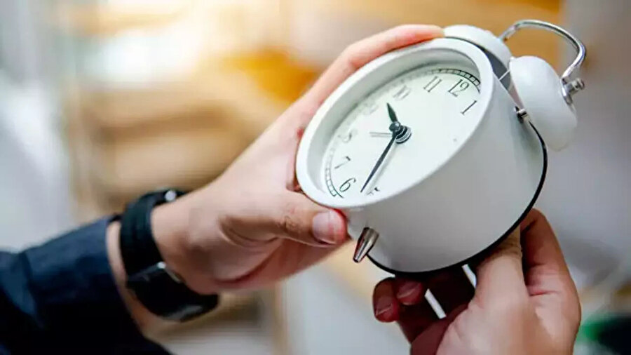 Kış saati uygulaması olacak mı 2025? Türkiye'de kış saati ne zaman kalktı, saatler geri alınacak mı? | Yaz saati kış saati uygulaması