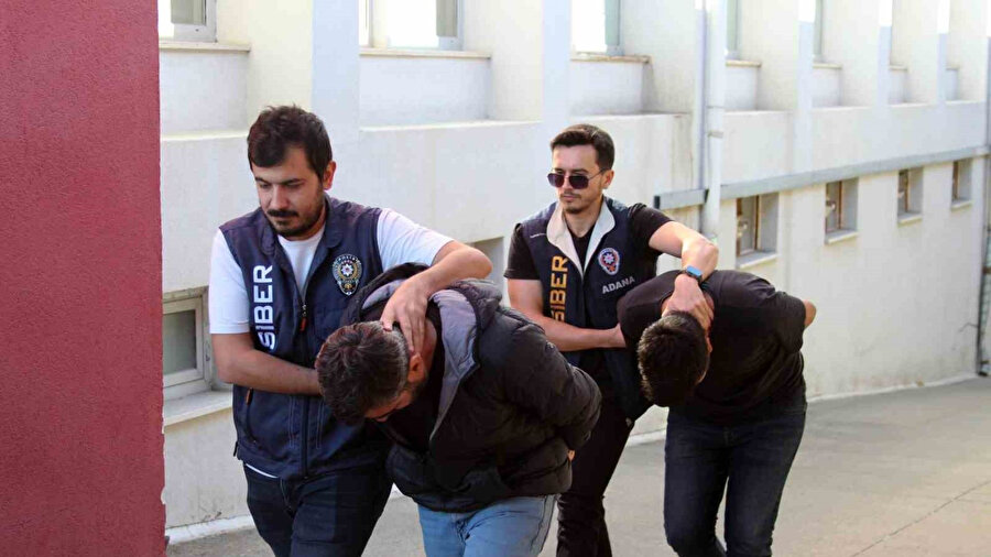 6 kişi emniyetteki işlemlerinin ardından adliyeye sevk edildi ve çıkarıldıkları nöbetçi hakimlikçe tutuklandı.
