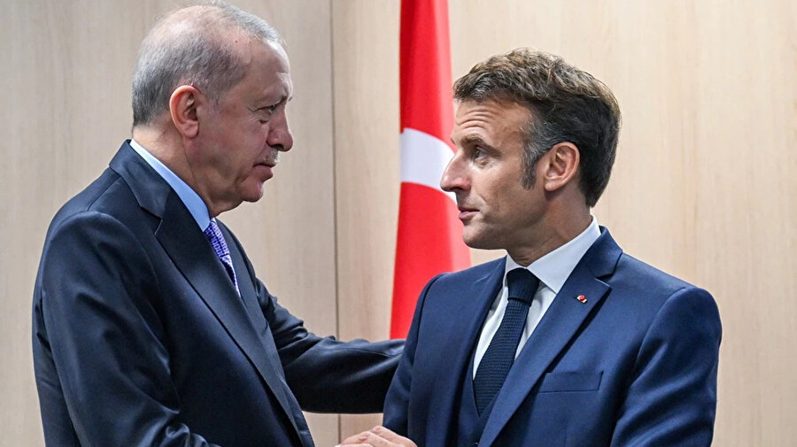 Cumhurbaşkanı Erdoğan'la Macron'dan kritik görüşme