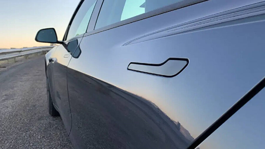 Tesla kapı kolu