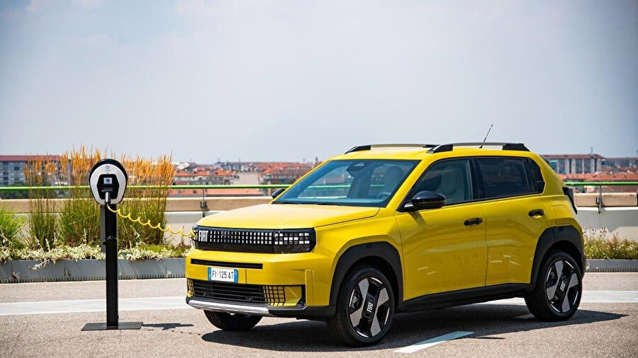 Türkiye'nin en ucuz ikinci elektrikli otomobili tanıtıldı: İşte yeni Fiat Panda'nın özellikleri ve fiyatı