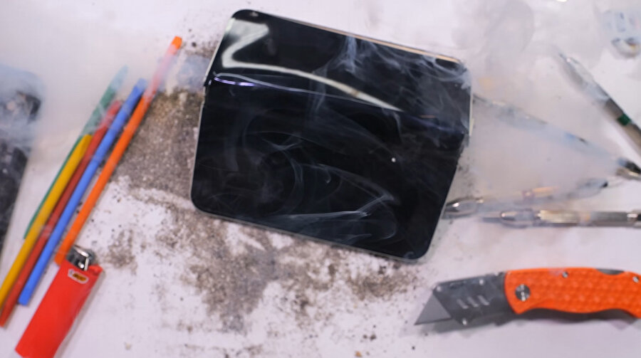 Pixel 10 Pro Fold patladı