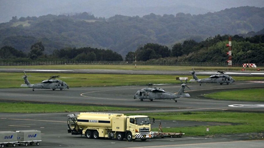 ​ABD helikopterleri Japonya’da acil iniş yaptı.