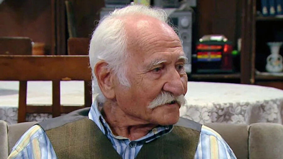 Arif Erkin Güzelbeyoğlu Kimdir? Yabancı Damat'ın Unutulmaz Memik Dede'si Hayatını Kaybetti