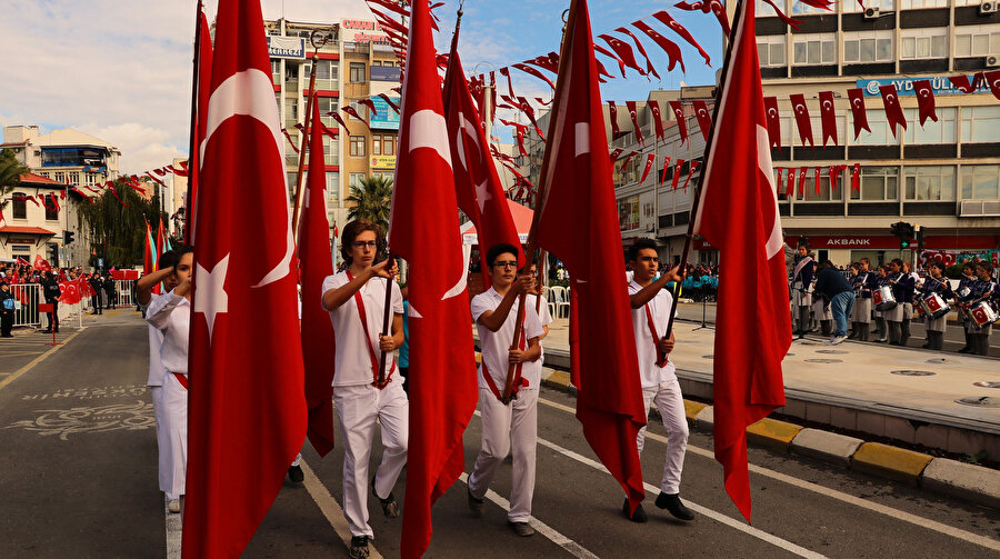 Öğrenci ve Öğretmenler bu haberi bekliyor: 28 Ekim tatil mi, yarım gün mü?