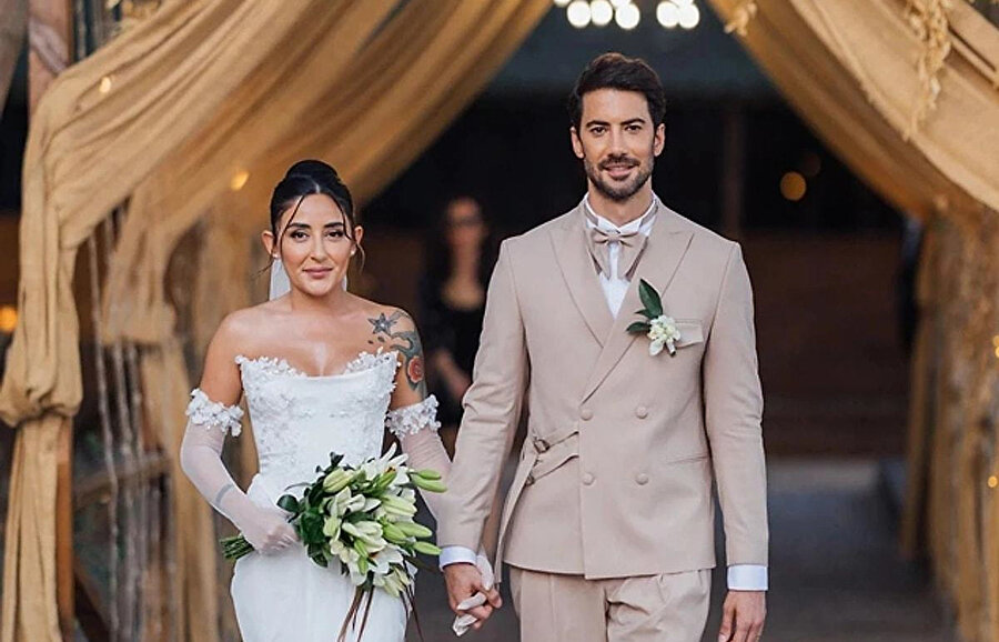 Melek Mosso boşandı