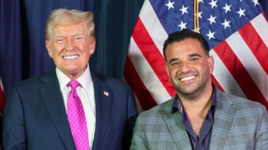 Trump ve Mark Savaya