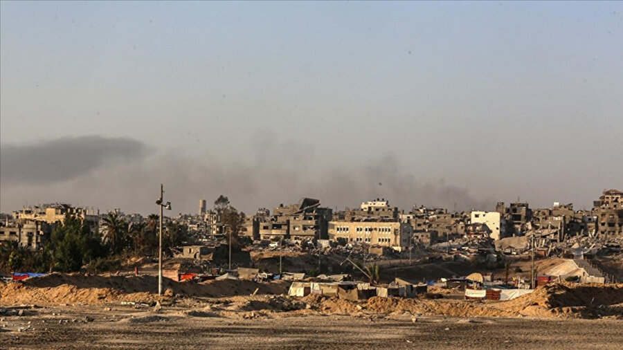 İsrail savaş uçakları Refah'ı vurdu