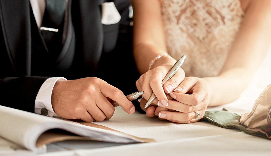 Evlilik Kredisi başvuruları devam ediyor: 2026 evlilik kredisi ne kadar oldu? Faizsiz evlilik kredisi için aranan şartlar neler?